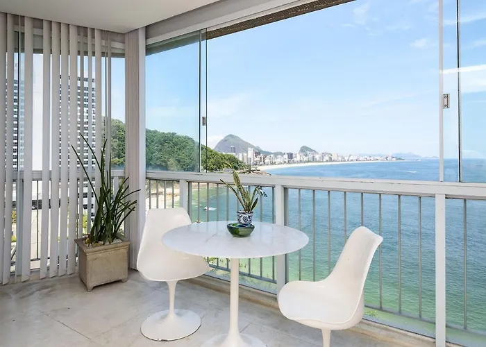 Omar do Rio - V102 Moderno Qto&Sala com Vista Cinematográfica, Garagem, Piscina e Sauna, Internet rápida e Smart TV